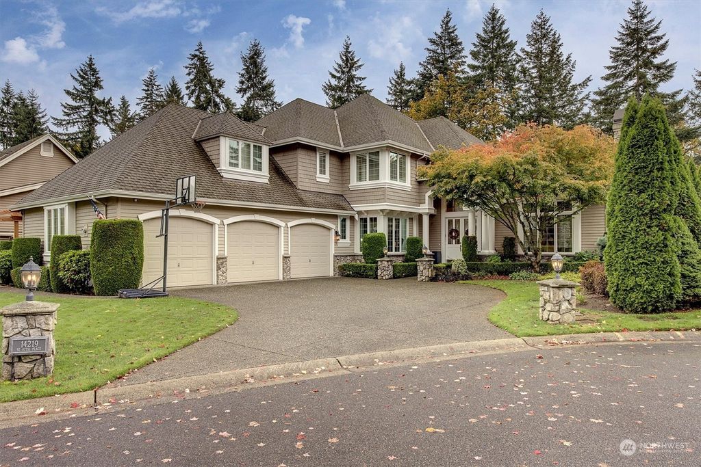 Photo of 14219 SE 87th Place, Newcastle, WA 98059 (MLS # 2307366)
