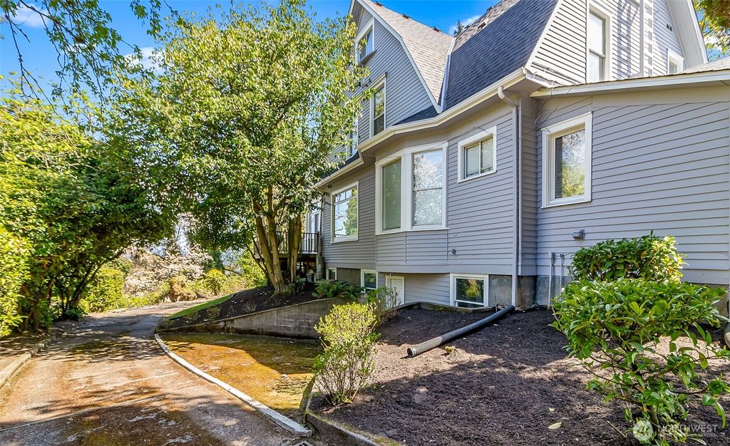 Photo of 3512 Grand Avenue, Everett, WA 98201 (MLS # 2403948)