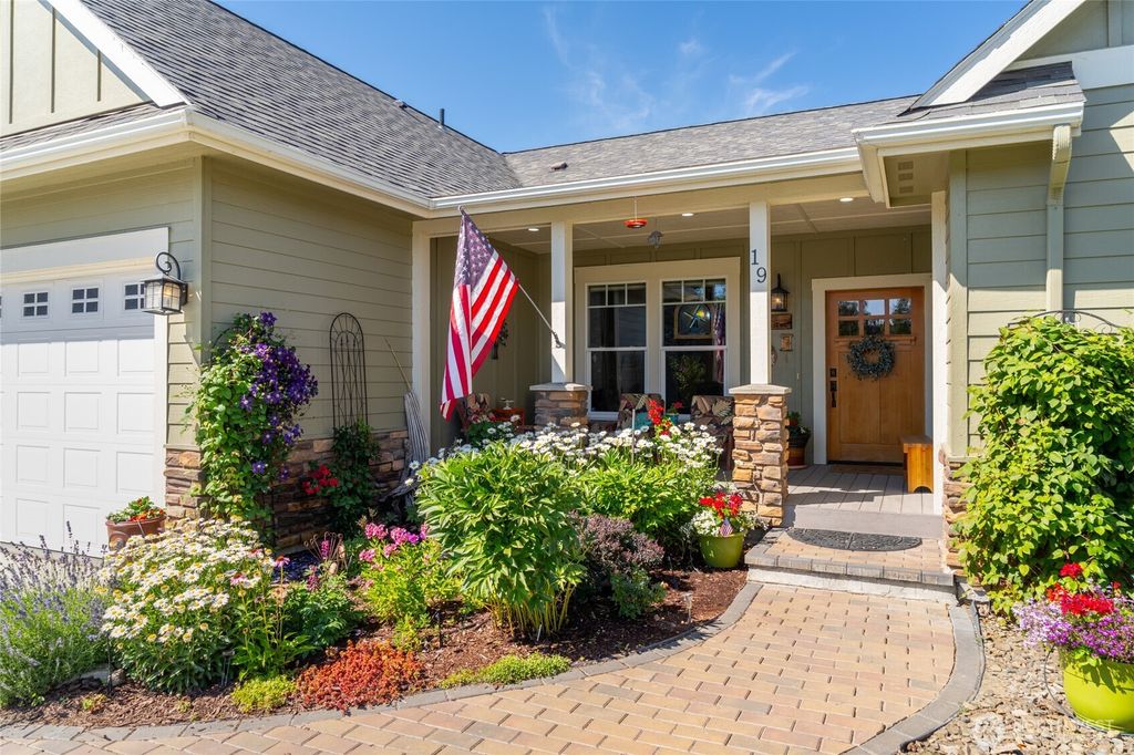 Photo of 19 Cobb Court, Malaga, WA 98828 (MLS # 2488390)