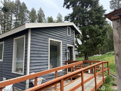 Photo of 33 Old West Curlew Lake Road, Republic, WA 99166 (MLS # 2520903)