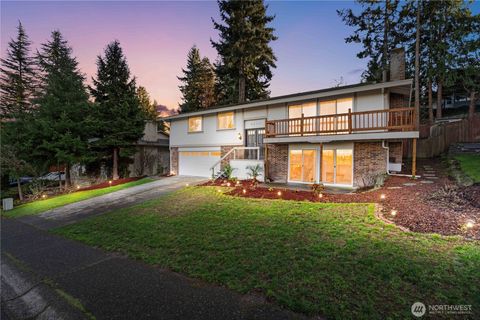 Photo of 3907 SW 328th St St, Federal Way, WA 98023 (MLS # 2508164)