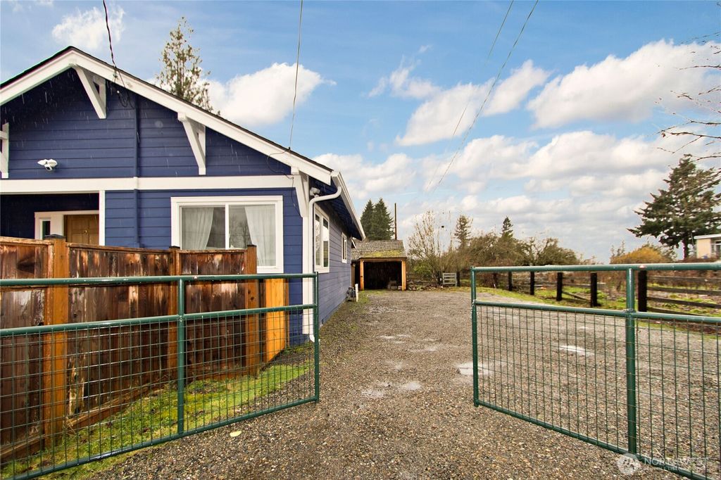 Photo of 42801 264th Avenue SE, Enumclaw, WA 98022 (MLS # 2495465)