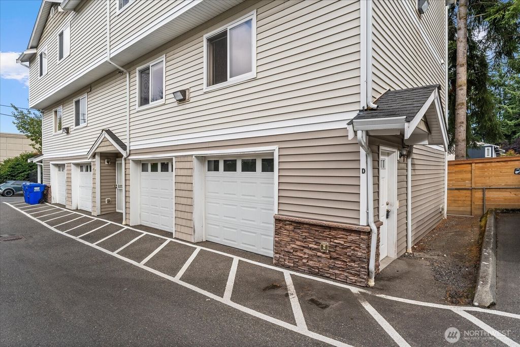 Photo of 6905 Rainier Dr E #2D Dr, Everett, WA 98203 (MLS # 2441034)