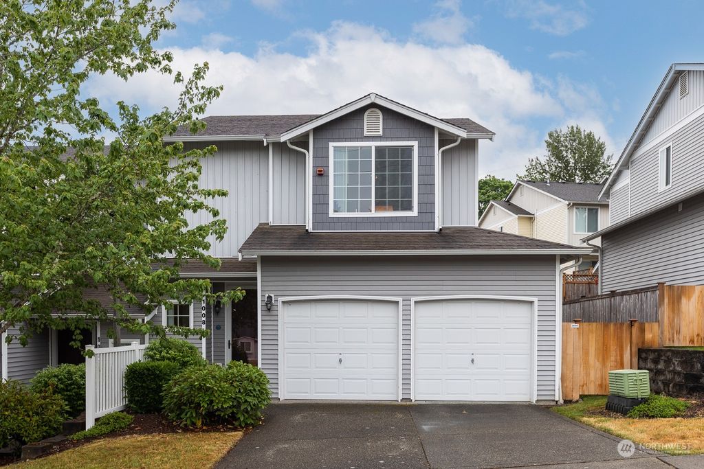Photo of 2951 SE 10th Street #1008, Renton, WA 98058 (MLS # 2125982)