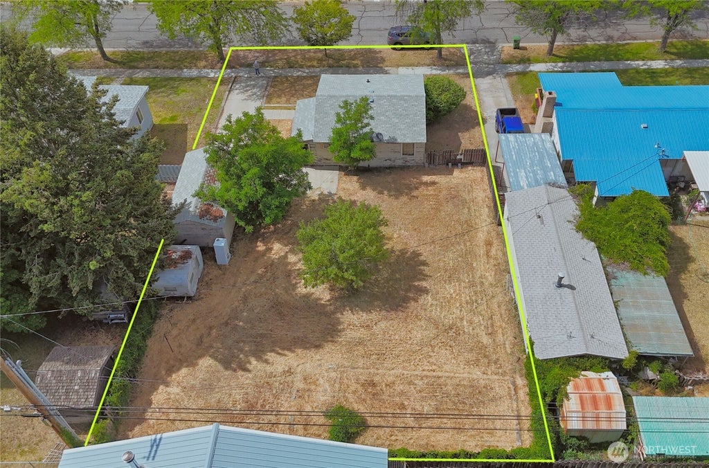 Photo of 1027 Camas Street, Coulee Dam, WA 99116 (MLS # 2532448)