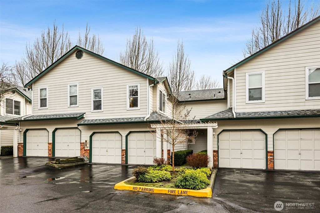 Photo of 1131 115th Street SW #I-4, Everett, WA 98204 (MLS # 2466641)