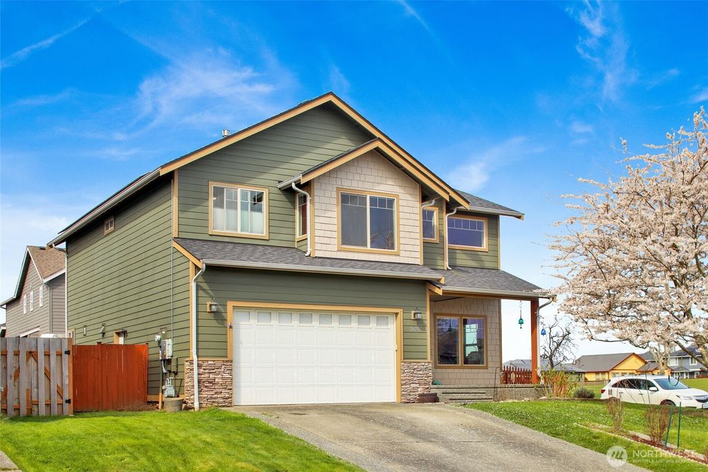 Photo of 2622 Glenmore Street, Ferndale, WA 98248 (MLS # 2493004)