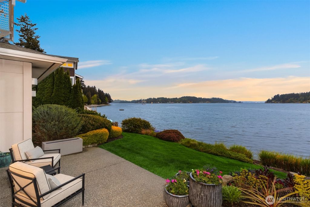 Photo of 4475 Pleasant Beach Drive NE, Bainbridge Island, WA 98110 (MLS # 2512478)