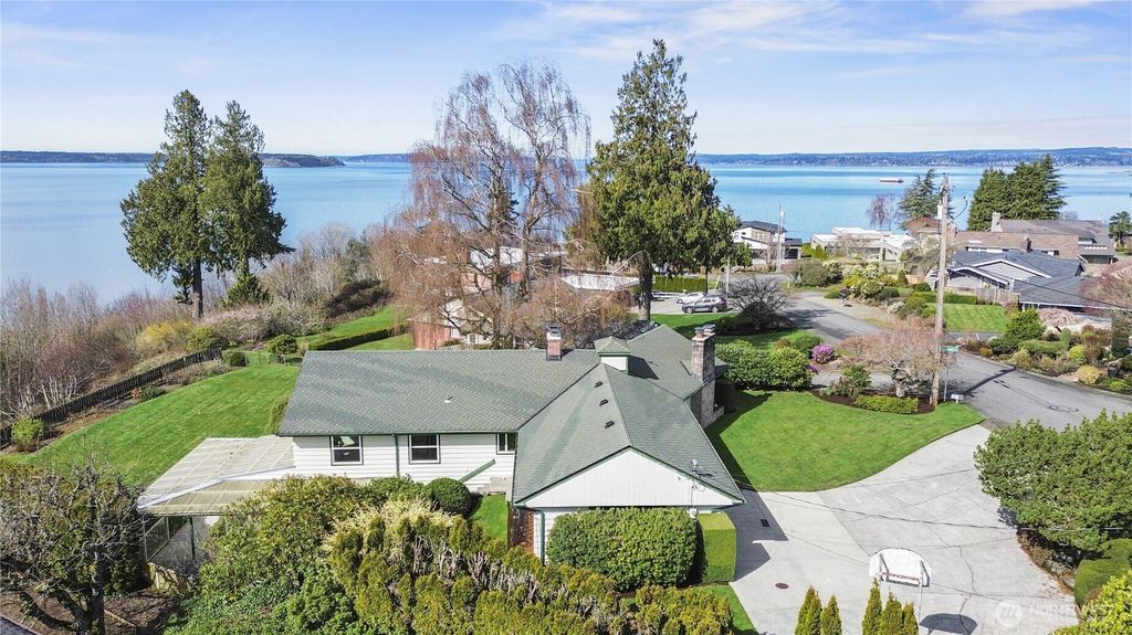 Photo of 456 View Ridge Drive, Everett, WA 98203 (MLS # 2488539)