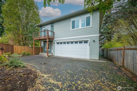 Photo of 1944 Olympia Avenue NE, Olympia, WA 98506 (MLS # 2448901)