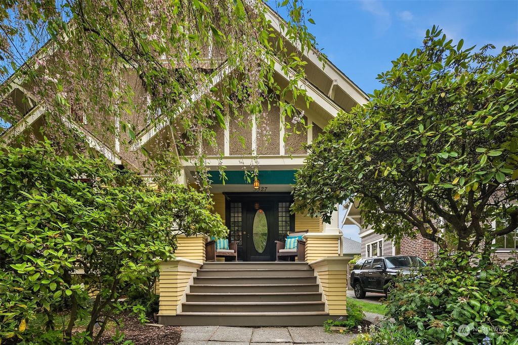 Photo of 3327 Hunter Boulevard S, Seattle, WA 98144 (MLS # 2227097)
