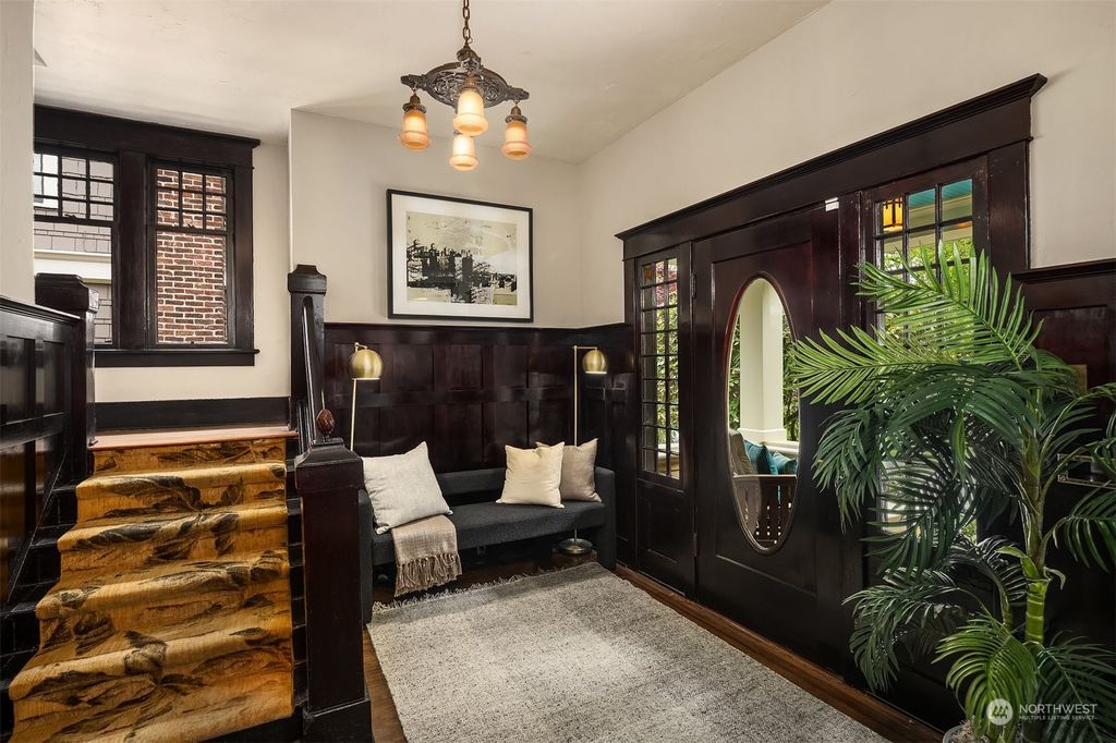 Photo of 3327 Hunter Boulevard S, Seattle, WA 98144 (MLS # 2227097)