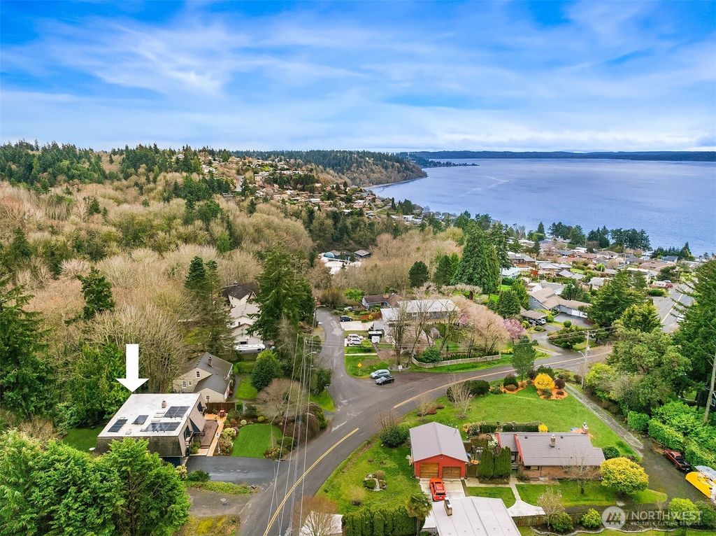 Photo of 12032 21st Avenue SW, Burien, WA 98146 (MLS # 2351578)