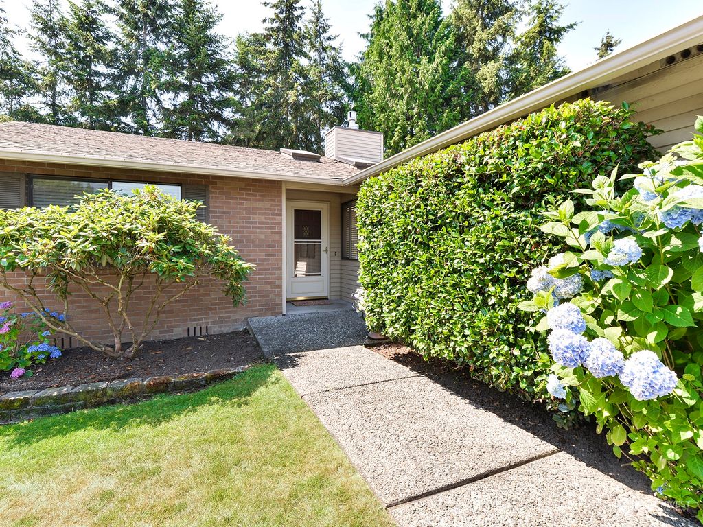 Photo of 24832 9th Place S, Des Moines, WA 98198 (MLS # 2265509)