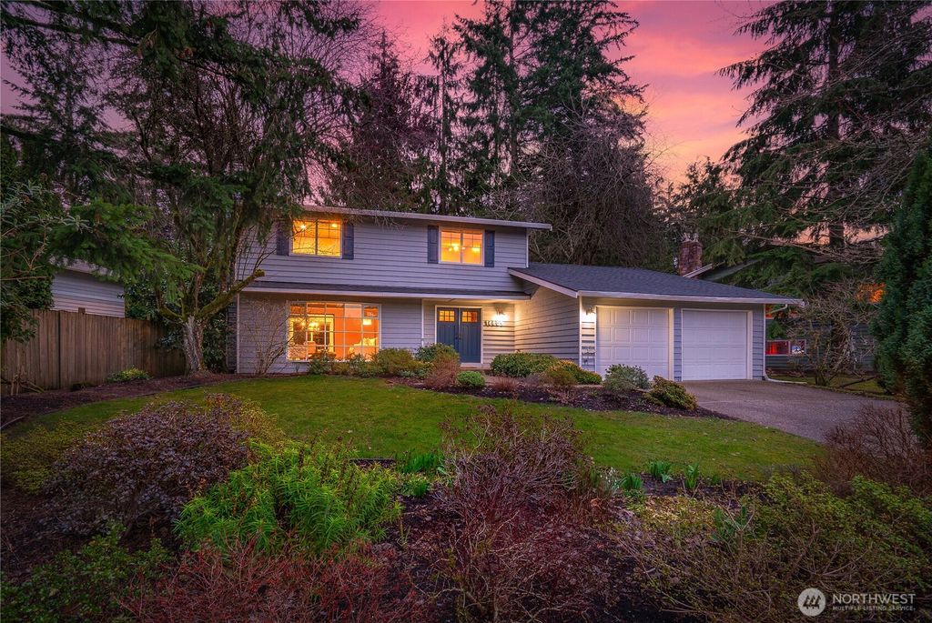 Photo of 16609 28TH DRIVE SE Dr, Bothell, WA 98012 (MLS # 2342913)