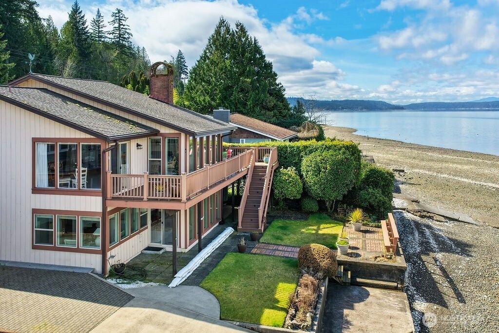 Photo of 16901 E State Route 106, Belfair, WA 98528 (MLS # 2499792)