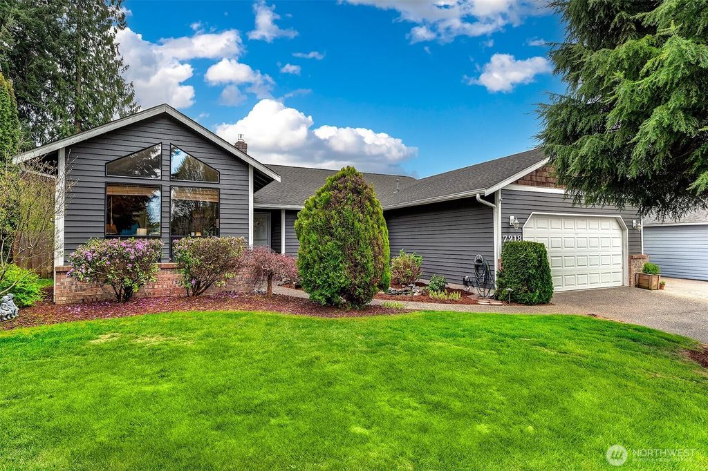 Photo of 7218 73rd Street NE, Marysville, WA 98270 (MLS # 2506812)