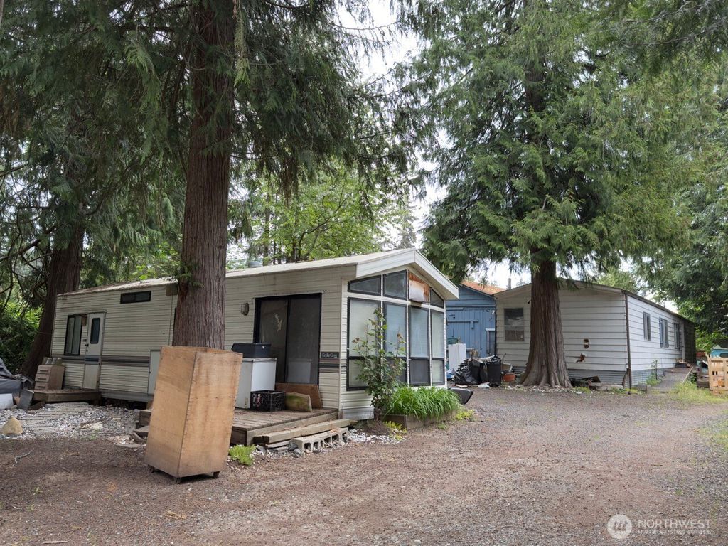 Photo of 19102 Division Avenue NE, Suquamish, WA 98392 (MLS # 2521662)