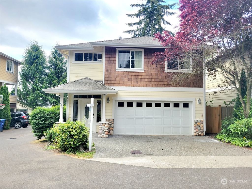 Photo of 4019 NE 14th Place, Renton, WA 98056 (MLS # 2075168)