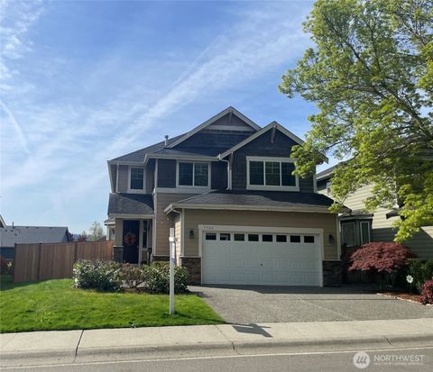 Photo of 7703 NE 201st Place, Kenmore, WA 98028 (MLS # 2493385)