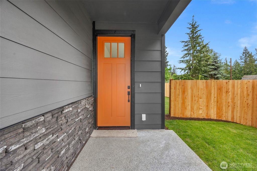 Photo of 2613 Spruce Road #B, Lake Stevens, WA 98258 (MLS # 2400816)