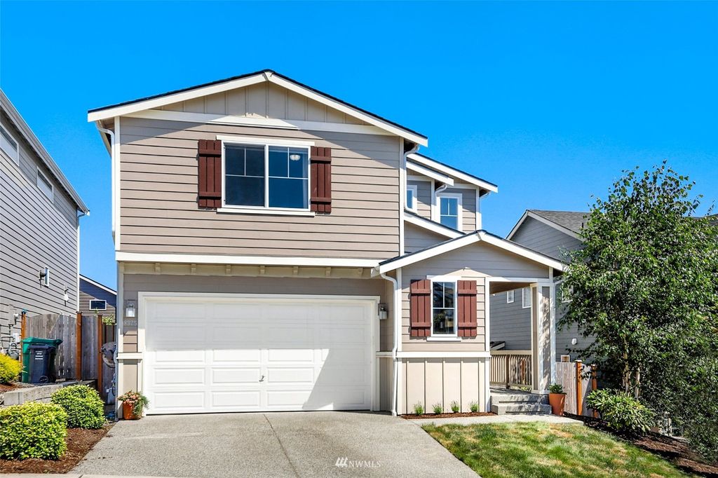 Photo of 8325 74th Street NE, Marysville, WA 98270 (MLS # 1953774)