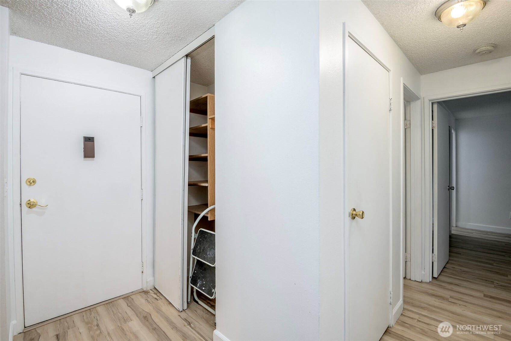 4501 Grandview Drive W T-114