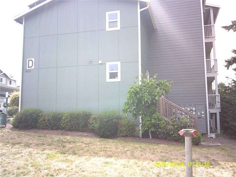 1621 SW Mulberry Place D303
