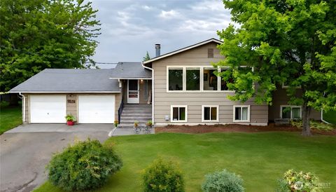 Photo of 371 hill Road, Walla Walla, WA 99362 (MLS # 2429183)
