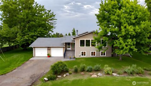 Photo of 371 hill Road, Walla Walla, WA 99362 (MLS # 2429183)