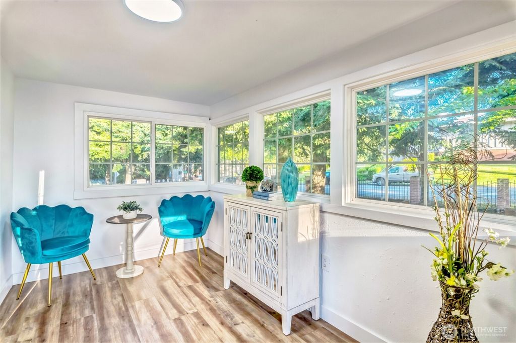 Photo of 822 S 308 Street, Federal Way, WA 98003 (MLS # 2411580)