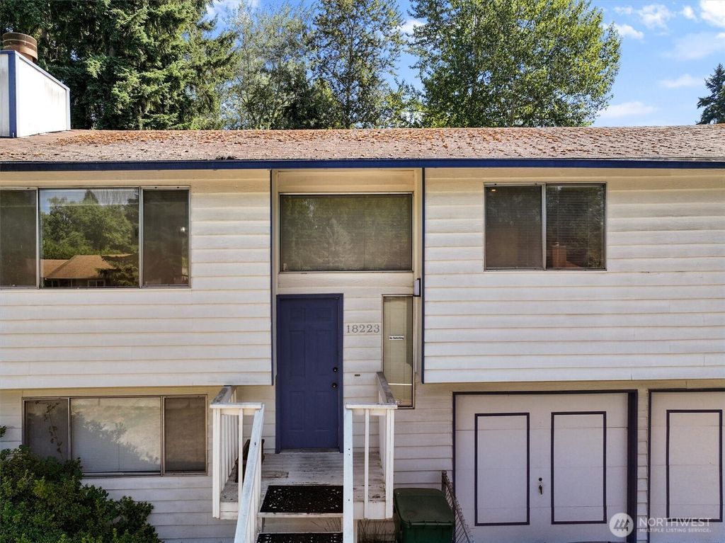 Photo of 18223 22nd Drive SE, Bothell, WA 98012 (MLS # 2422854)
