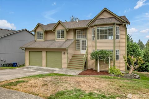 Photo of 14407 68th Avenue Ct E, Puyallup, WA 98375 (MLS # 2417910)