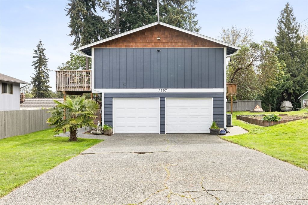 Photo of 1507 S B Street, Port Angeles, WA 98363 (MLS # 2509827)