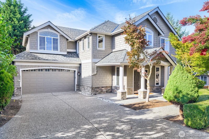 5537 163rd Court NE