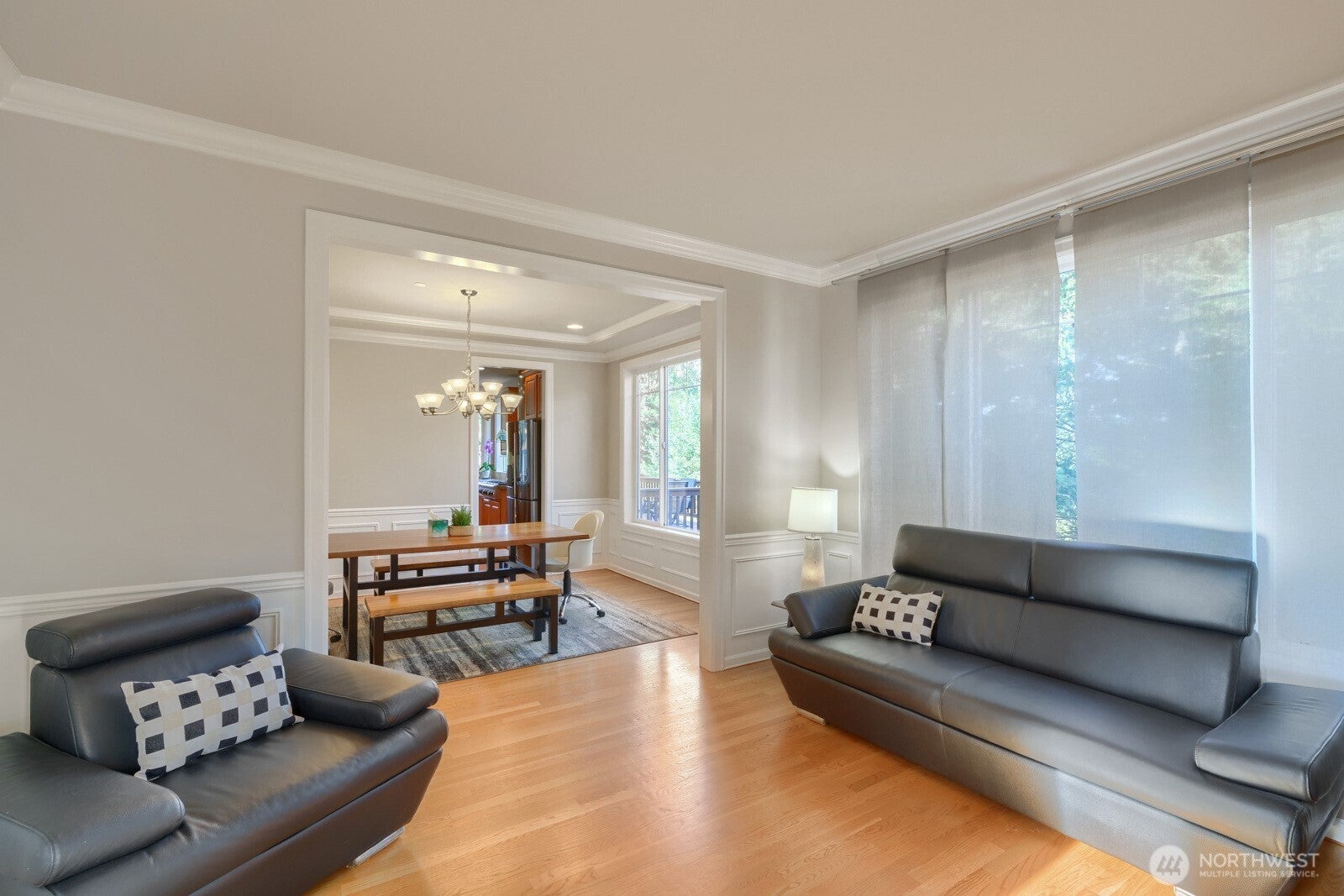 5537 163rd Court NE