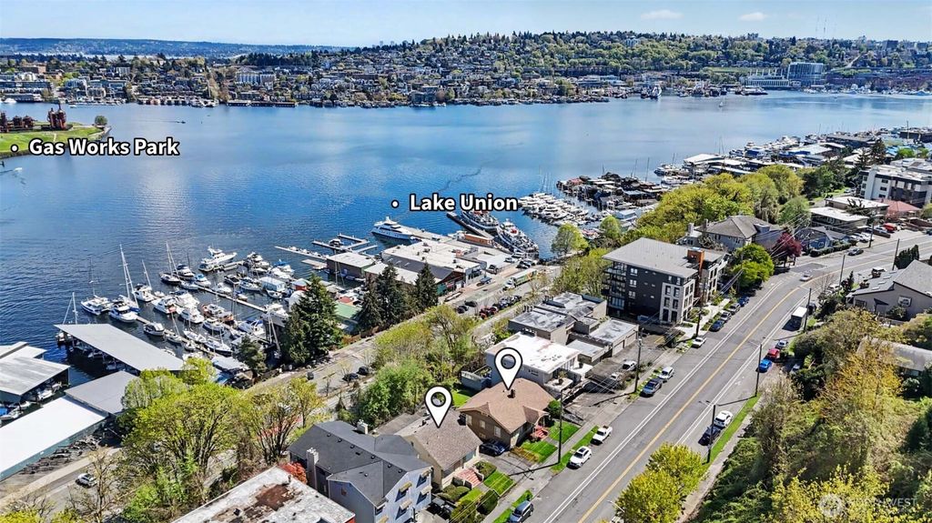 Photo of 2538 Dexter Ave N Avenue N, Seattle, WA 98109 (MLS # 2511118)