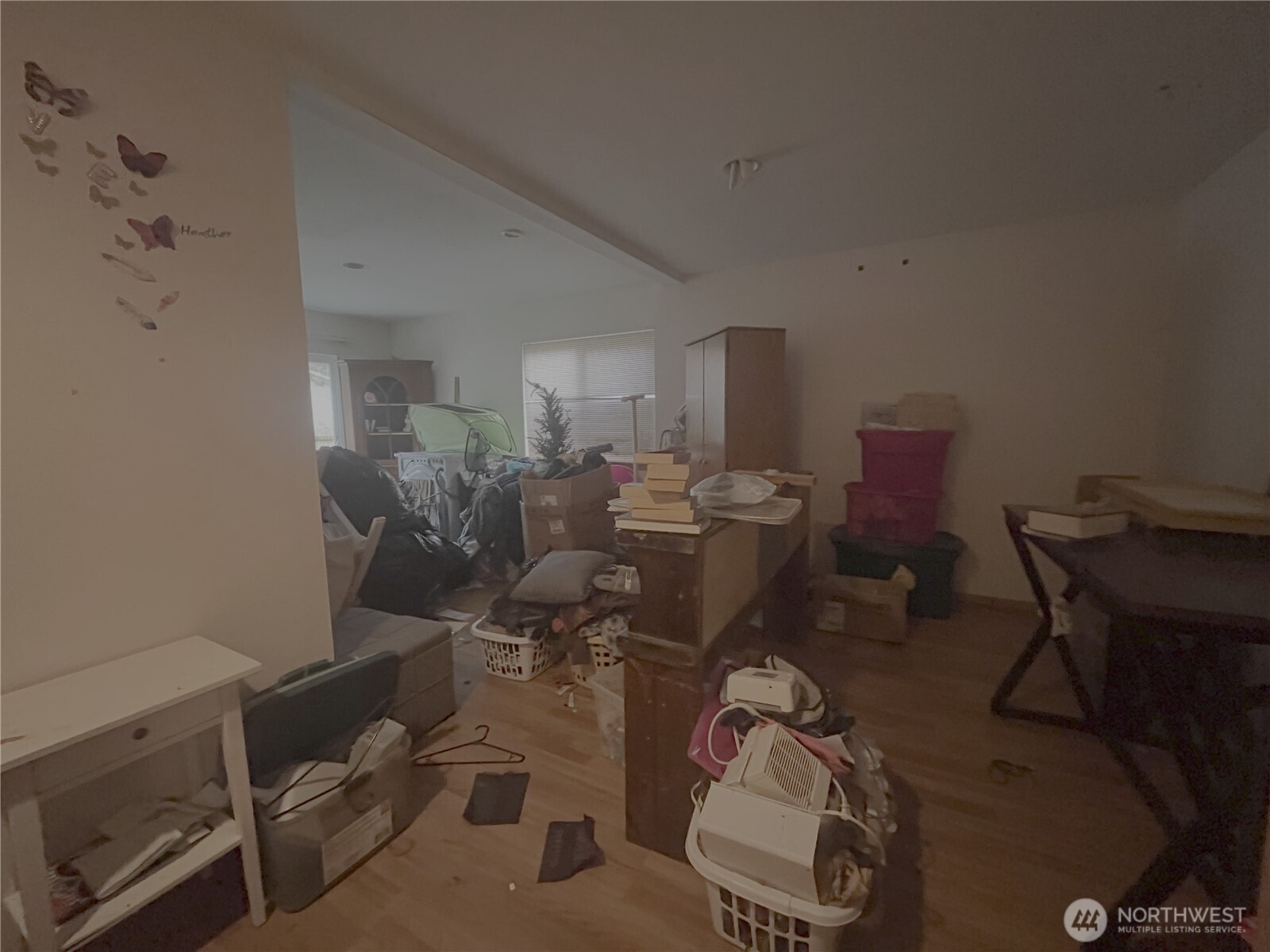 612 Sunset Avenue NE