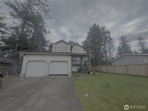 612 Sunset Avenue NE Ocean Shores WA 98569