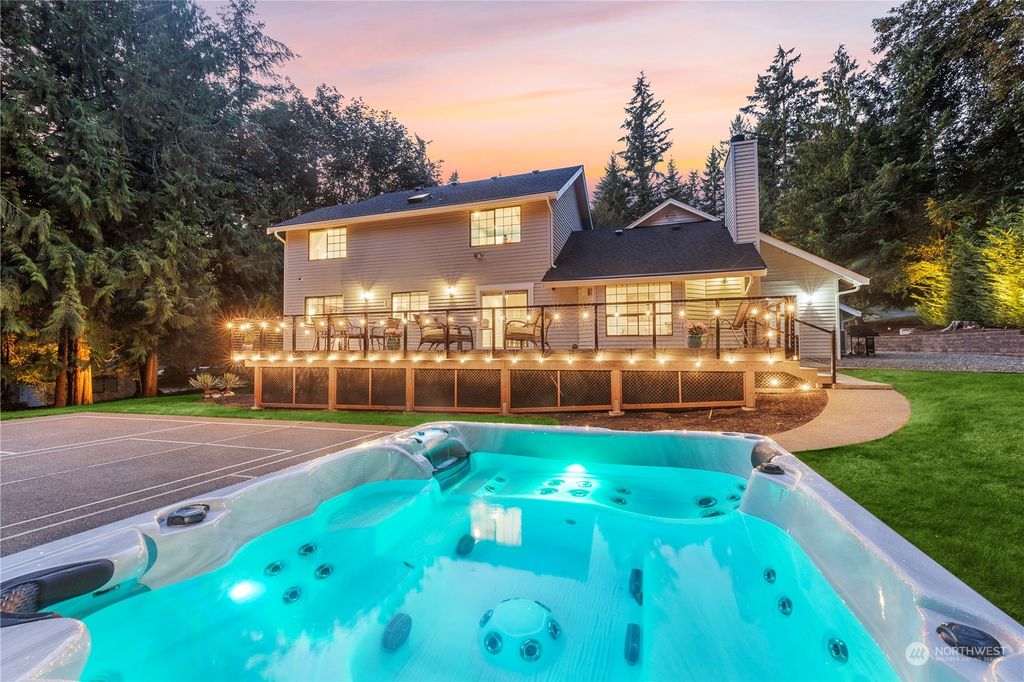 Photo of 22815 NE 57th Street, Redmond, WA 98053 (MLS # 2276638)