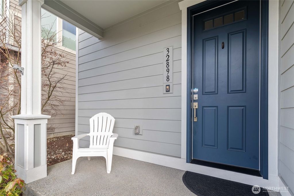 Photo of 32898 Pine Avenue SE, Black Diamond, WA 98010 (MLS # 2470406)