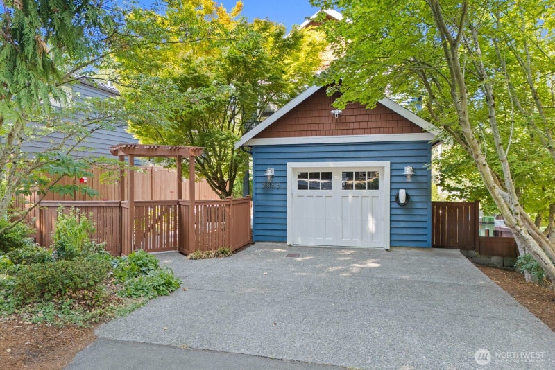 2858 NW 90th Place
