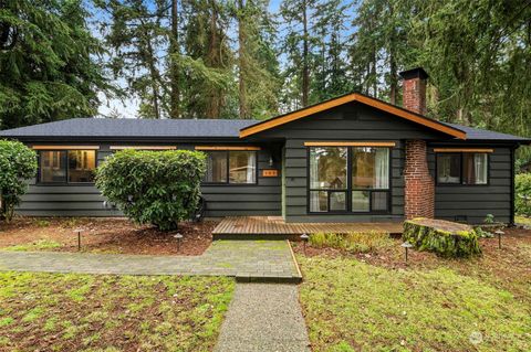 105 SW 202nd Street Normandy Park WA 98166