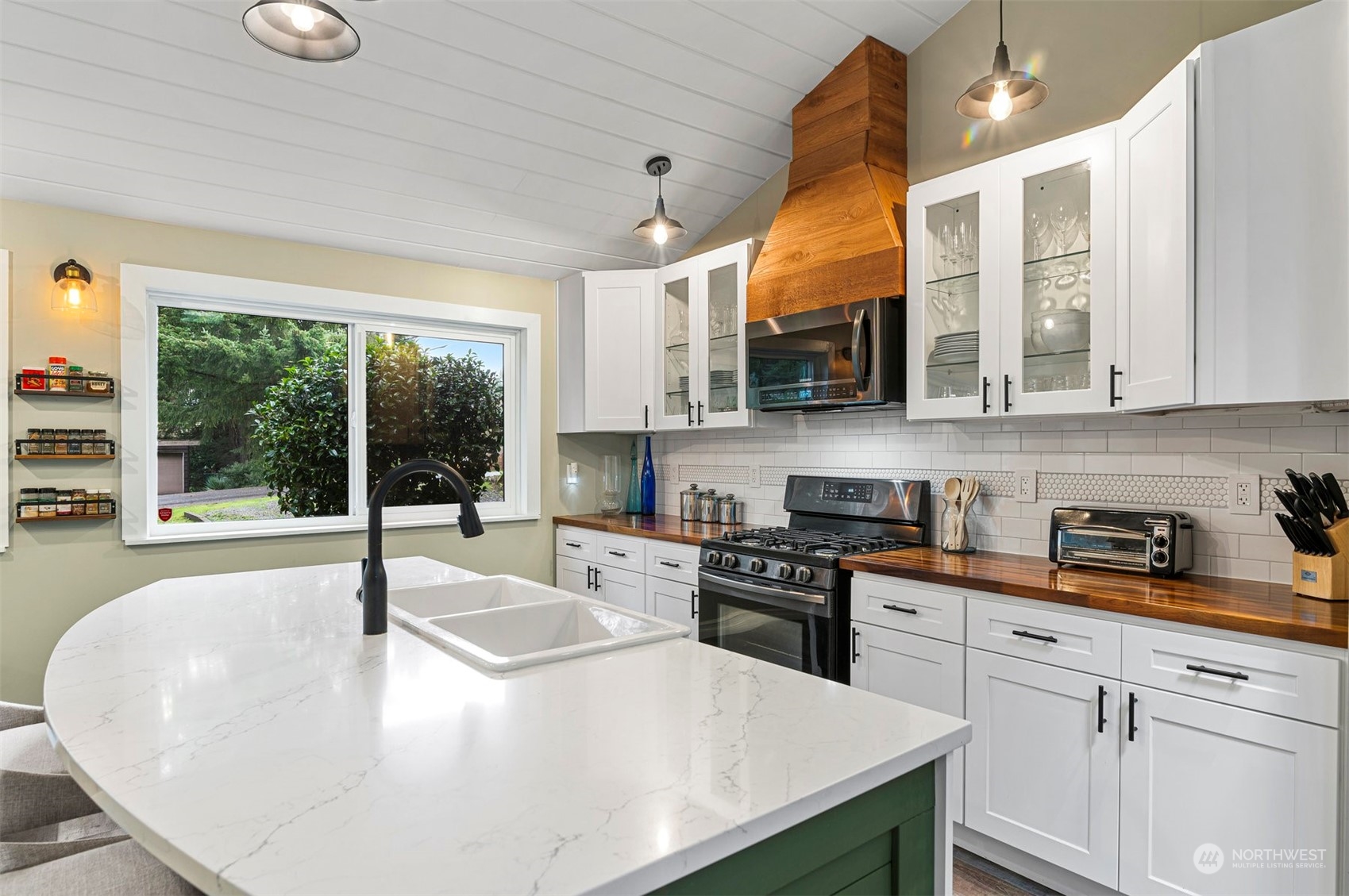 105 SW 202nd Street