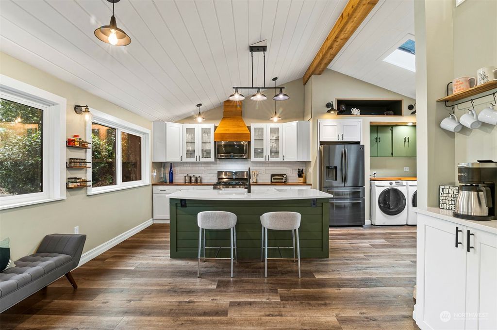 Photo of 105 SW 202nd Street, Normandy Park, WA 98166 (MLS # 2318288)