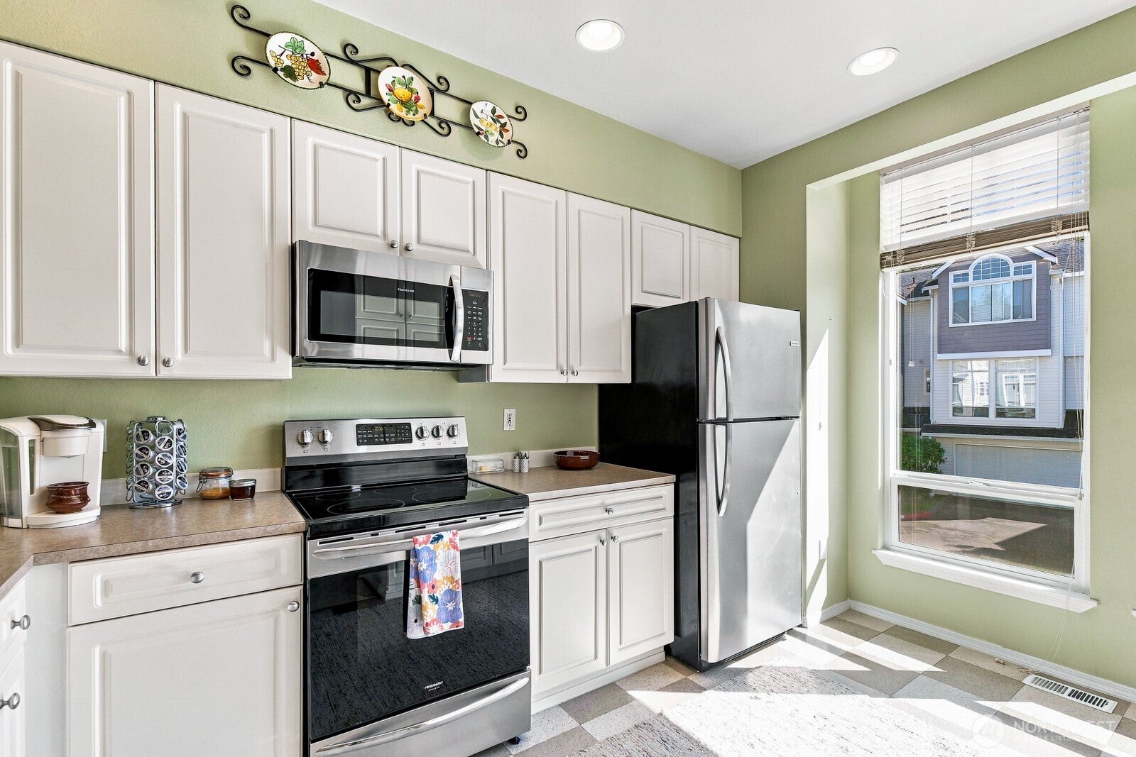 5500 Harbour Pointe Boulevard Q102