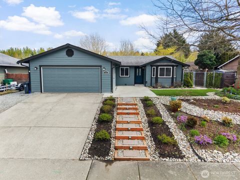 Photo of 914 S 28th Street, Mount Vernon, WA 98274 (MLS # 2507191)