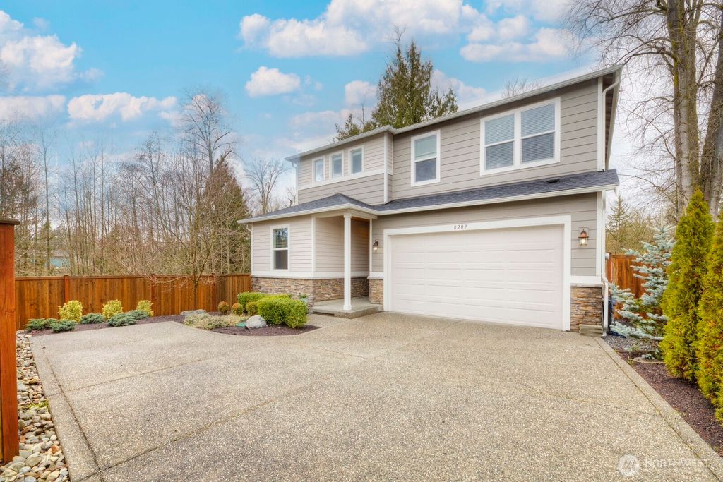 Photo of 8209 57TH Place NE, Marysville, WA 98270 (MLS # 2333572)