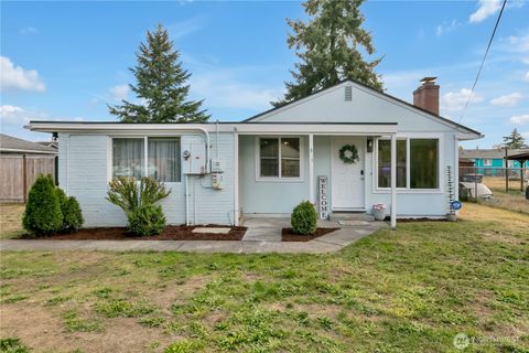 Photo of 1508 121 Street S, Tacoma, WA 98444 (MLS # 2440028)