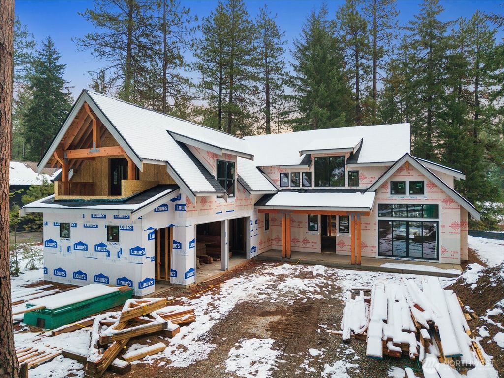 Photo of 961 Larkspur Loop, Cle Elum, WA 98922 (MLS # 2458643)